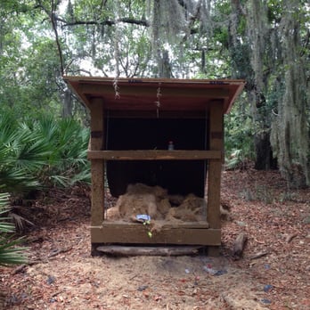 Lake Park - Archery target. Meh- there were prettier ones, but I could park next to this one. - Parks Near Me - Lutz, Florida