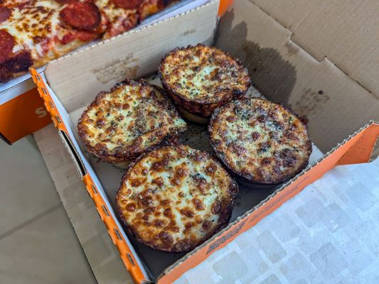 Little Caesars Pizza by null