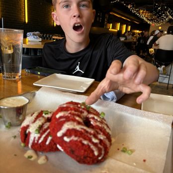 Hizemans - Deep fried Mac n Cheese - Sports Bars Near Me - Naperville, Illinois
