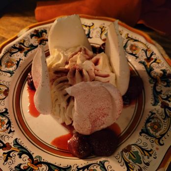 Ciccio Mio - Pavlova - Italian Near Me - Chicago, Illinois Ciccio Mio - Pavlova - Italian Near Me - Chicago, Illinois