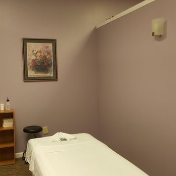 Sunny Massage - Sunny Massage lovely Massage Room! - Massage Therapy Near Me - Rome, Georgia Sunny Massage - Sunny Massage lovely Massage Room! - Massage Therapy Near Me - Rome, Georgia