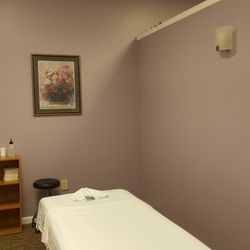 Sunny Massage - Sunny Massage lovely Massage Room!