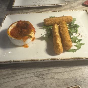 Mamma Mia - Mozzarella cheese sticks - Italian Near Me - Riverside, California Mamma Mia - Mozzarella cheese sticks - Italian Near Me - Riverside, California
