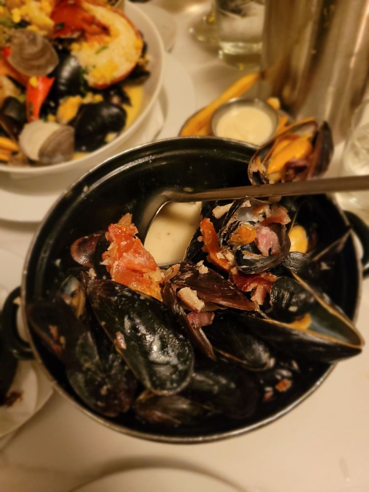 WATERZOOI BELGIAN BISTRO & OYSTER BAR Updated November 2024 1864