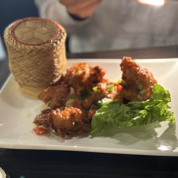 Amazing Thai - A.7. Thai Wings (5) - Thai Near Me - Louisville, Kentucky