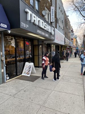 Tanoshii Ramen by null