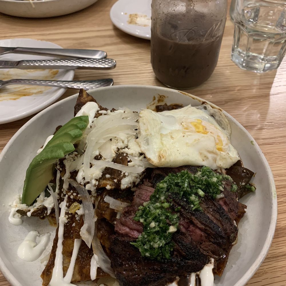 Un Amor - Chilaquiles mole - Breakfast & Brunch Near Me - Chicago, Illinois Un Amor - Chilaquiles mole - Breakfast & Brunch Near Me - Chicago, Illinois
