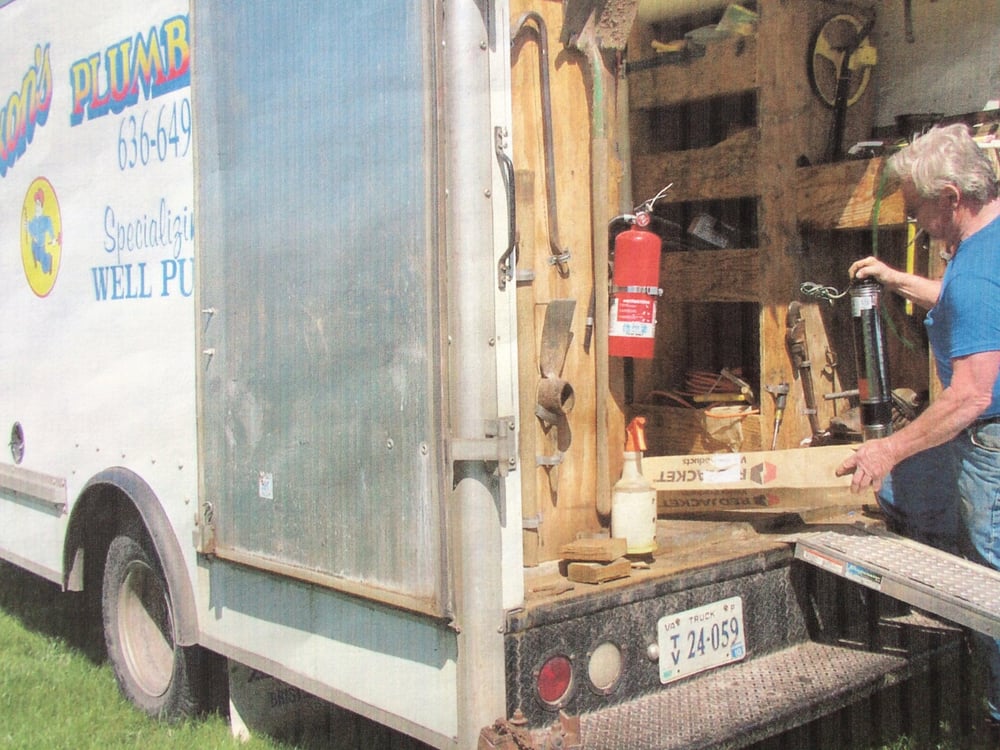 Slide of Dixon Plumbing