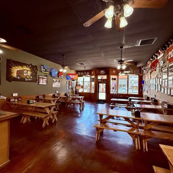 Pizza Factory - Dining room - Italian Near Me - Williams, Arizona Pizza Factory - Dining room - Italian Near Me - Williams, Arizona