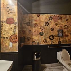 Fulton Ale House - Bathroom