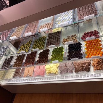 Kollar Chocolates - Selection on a Friday afternoon - Ice Cream & Frozen Yogurt Near Me - Yountville, California Kollar Chocolates - Selection on a Friday afternoon - Ice Cream & Frozen Yogurt Near Me - Yountville, California
