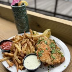 Georgetown Corner Tavern - Guinness Beer Battered Fish and Chips is soooo good