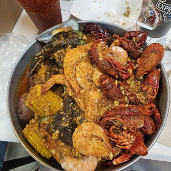 The Crawfish Guy - Classic with 3 Pounds each of crawfish, head on shrimp, and mussels - Cajun/Creole Near Me - Fresno, California The Crawfish Guy - Classic with 3 Pounds each of crawfish, head on shrimp, and mussels - Cajun/Creole Near Me - Fresno, California