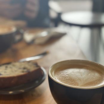 Villa Myriam Roasting - Latte and Blueberry cake - Coffee Roasteries Near Me - Albuquerque, New Mexico