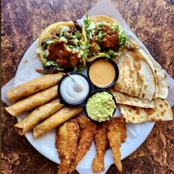 Cantaritos Restaurant & Bar