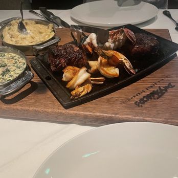 Del Frisco's Double Eagle Steakhouse - Steakhouses Near Me - Pittsburgh, Pennsylvania