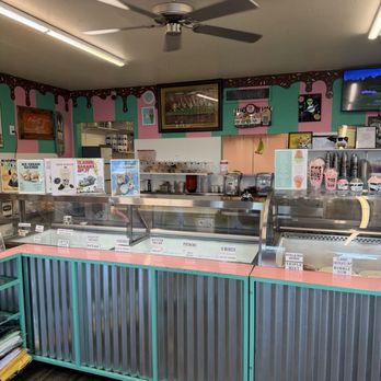 Mooos Creamery - Inside - Ice Cream & Frozen Yogurt Near Me - Yuma, Arizona Mooos Creamery - Inside - Ice Cream & Frozen Yogurt Near Me - Yuma, Arizona