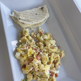 Barista Cafe - Amanecer Barista - Colombian Near Me - Coral Gables, Florida