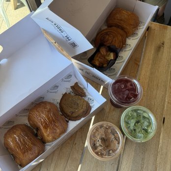 Artisanal Goods by CAR - Chocolate Croissants, Cookie, Monkey bread, Drinks - Chocolatiers & Shops Near Me - Pasadena, California Artisanal Goods by CAR - Chocolate Croissants, Cookie, Monkey bread, Drinks - Chocolatiers & Shops Near Me - Pasadena, California