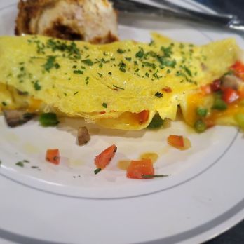 Picassos - an omelet on a plate - Seafood Near Me - Memphis, Tennessee