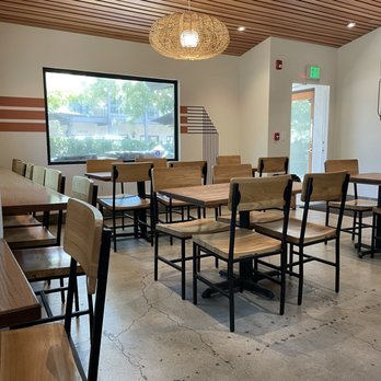 Hip Vegan - Dining room - Vegan Near Me - Ojai, California