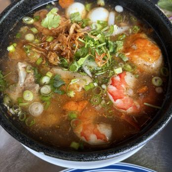 Lunch Lady - Bun Bo hue - Vietnamese Near Me - Vancouver, British Columbia