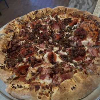 Hernando's Pizza Pub - All meat pizza, YUM! - Pizza Near Me - Winter Park, Colorado Hernando's Pizza Pub - All meat pizza, YUM! - Pizza Near Me - Winter Park, Colorado