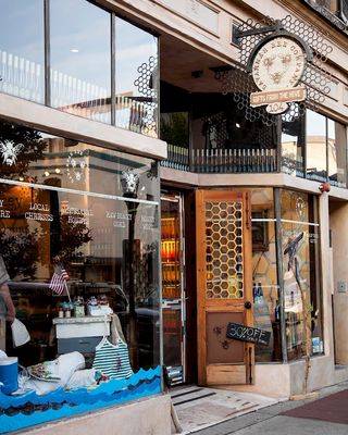 Savannah Bee Company by null