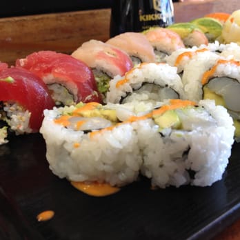 Geta - Close-up: Rainbow Roll & Spicy Scallop Roll - Japanese Near Me - Oakland, California Geta - Close-up: Rainbow Roll & Spicy Scallop Roll - Japanese Near Me - Oakland, California
