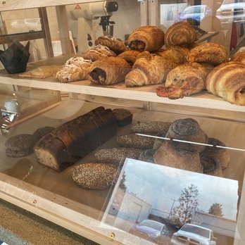 Daydream Surf Shop - Pastries - Coffee & Tea Near Me - Newport Beach, California