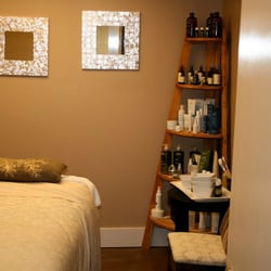 Arame Salon and Spa - Arame Salon and Spa - Spa Bed
