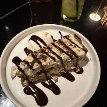 Story - Banana cookie butter pie - New American Near Me - Anaheim, California Story - Banana cookie butter pie - New American Near Me - Anaheim, California