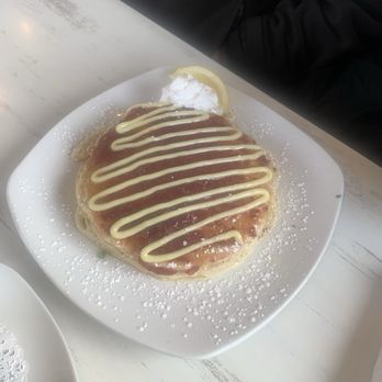 SYRUP - St Charles - Cinnamon swirl pancakes - Breakfast & Brunch Near Me - St. Charles, Illinois SYRUP - St Charles - Cinnamon swirl pancakes - Breakfast & Brunch Near Me - St. Charles, Illinois