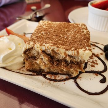 La Baia Italian Restaurant - Tiramisu (really good) - Italian Near Me - White Rock, British Columbia