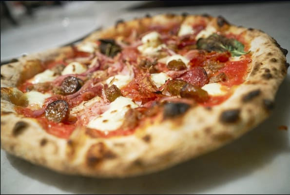 Brigade pizzeria Montreal (Stanley) by null