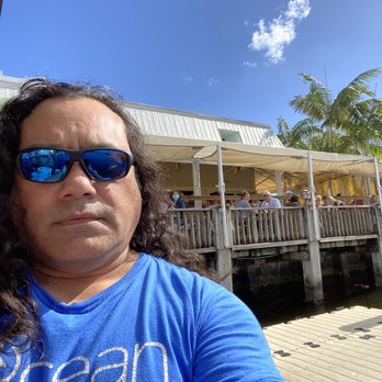Coconuts - Dockside at Coconuts House Salad - Seafood Near Me - Fort Lauderdale, Florida