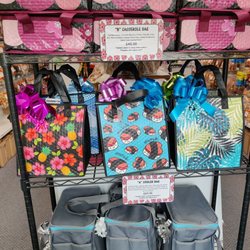 Wholesale Unlimited Express - Insulated bags filled with goodies - ready for gift giving!