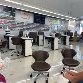 Lily's Nails And Spa - Interior - Nail Salons Near Me - Alhambra, California Lily's Nails And Spa - Interior - Nail Salons Near Me - Alhambra, California