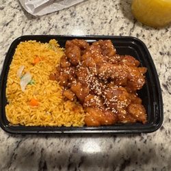 New 2nd Wok - C25. Sesame Chicken ()