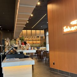 Takara Japanese Restaurant - Sushi bar