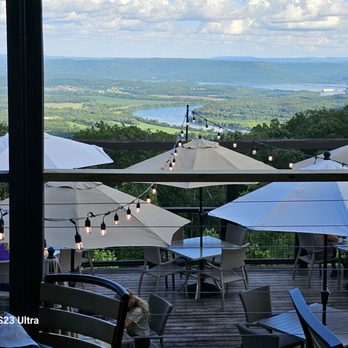 The Rock House Eatery - Caterers Near Me - Guntersville, Alabama The Rock House Eatery - Caterers Near Me - Guntersville, Alabama