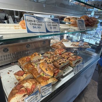 Sanremo Bakery - Bakeries Near Me - Etobicoke, Ontario