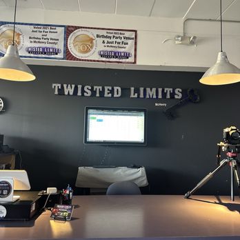 Twisted Limits Escape Rooms - Escape Games Near Me - McHenry, Illinois