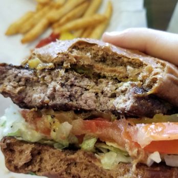 JC's Burger Bar - Beef overcooked and dry - Burgers Near Me - Coppell, Texas