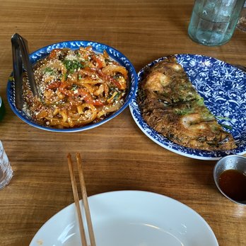 ARIARI - Spicy seafood udon and seafood pancake - Korean Near Me - New York, New York ARIARI - Spicy seafood udon and seafood pancake - Korean Near Me - New York, New York
