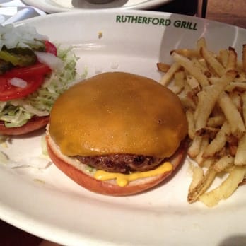 Rutherford Grill - Cheeseburger - American Near Me - Rutherford, California