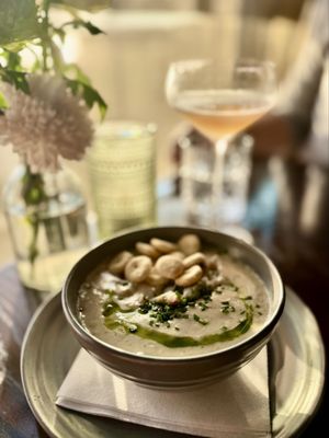 Goldfinch Tavern by null