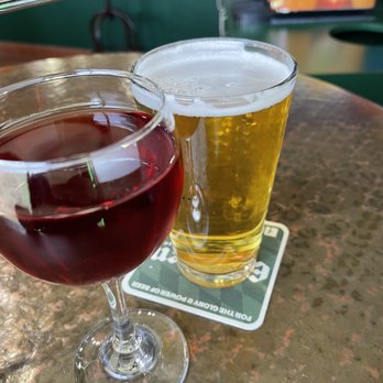 Custom Pie and Bar - Rosé and beer - Pizza Near Me - Moorpark, California Custom Pie and Bar - Rosé and beer - Pizza Near Me - Moorpark, California