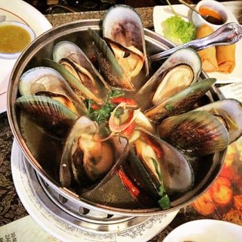 Jitlada - New Zealand Mussels in Spicy Broth - Thai Near Me - Los Angeles, California