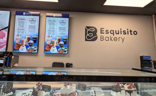 Esquisito Bakery by null